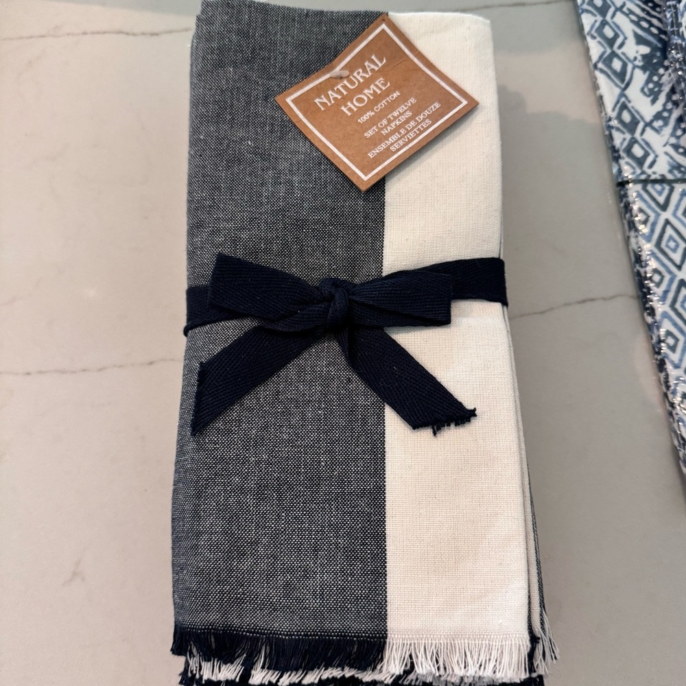 NWT 12 Natural Home Dark Navy and White Napkins